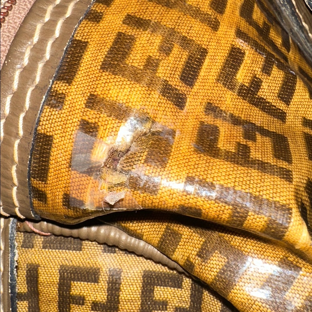 Fendi Tan and Brown Monogram Handbag PRE-OWNED. PROJECT BAG. - Picture 17 of 17